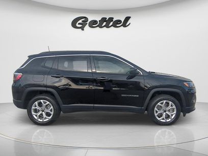 Used 2025 Jeep Compass Latitude
