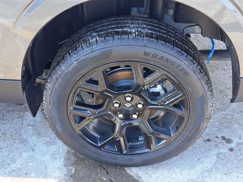 New 2025 Ford Maverick Lariat w/ Black Appearance Package AWD/4WD image 27