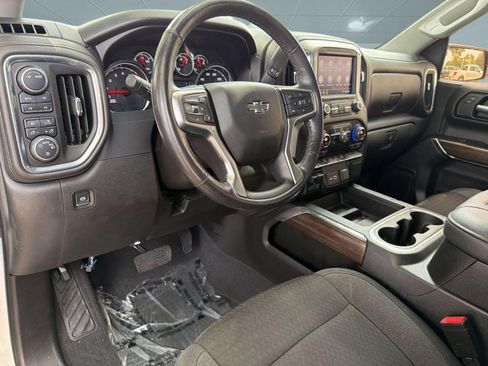 Certified 2021 Chevrolet Silverado 1500 LT Trail Boss w/ Bed Protection Package AWD/4WD image 4