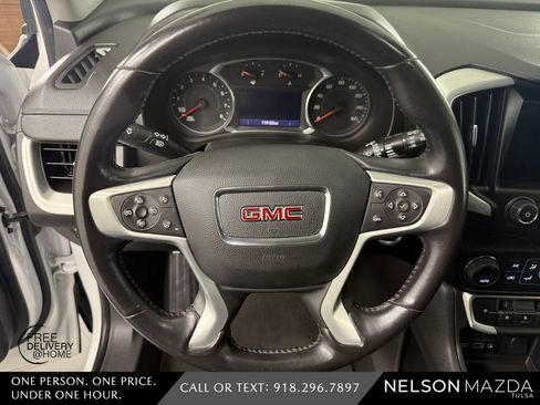 Used 2022 GMC Terrain SLT FWD image 20