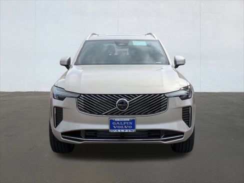 New 2026 Volvo XC90 T8 Plus w/ Protection Package Premier image 4