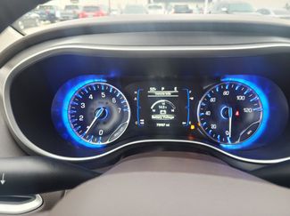 Used 2019 Chrysler Pacifica Touring Plus w/ Tire & Wheel Group video 2