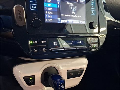 Used 2017 Toyota Prius Two w/ Carpet Mat Package image 17