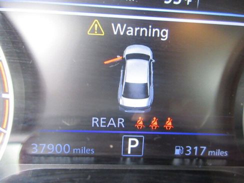 Used 2024 Nissan Altima 2.5 SV image 15