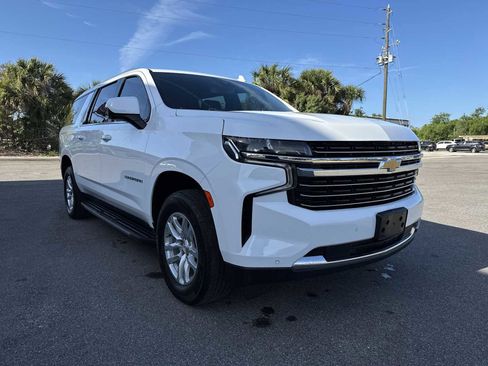 Used 2024 Chevrolet Suburban LT AWD/4WD image 11