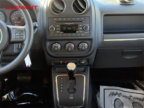 Used 2016 Jeep Patriot Sport image 17