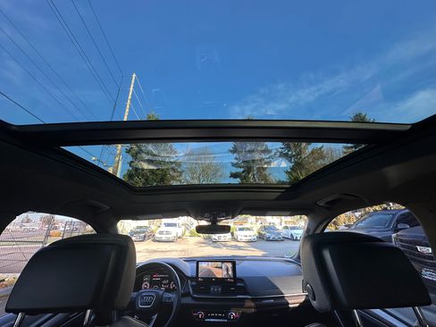 Used 2021 Audi Q5 2.0T Premium Plus w/ Premium Plus Package image 6