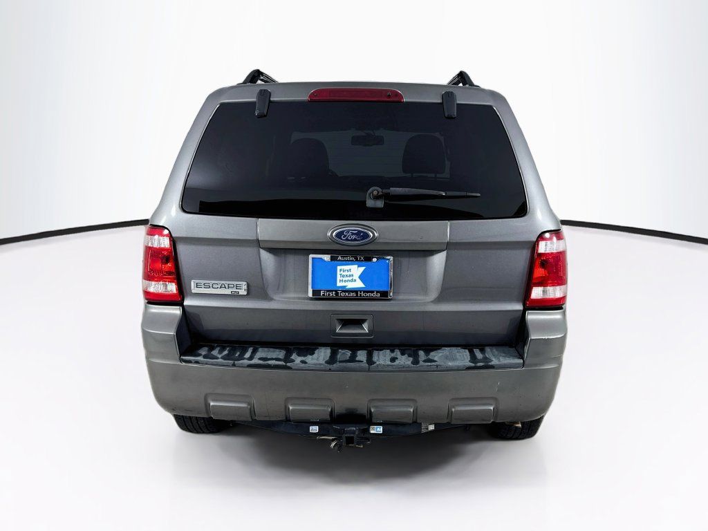 Used 2011 Ford Escape XLT w/ 201A Rapid Spec Order Code FWD image 7