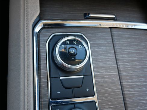 Certified 2024 Ford Expedition Limited image 24