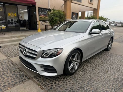 Used 2017 Mercedes-Benz E 300 image 1
