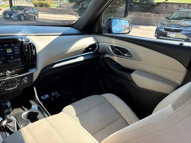 Used 2022 Chevrolet Traverse LT AWD/4WD image 28
