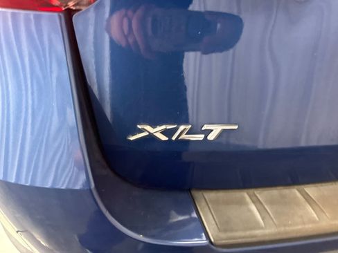 Used 2020 Ford Explorer XLT w/ Equipment Group 202A AWD/4WD image 11