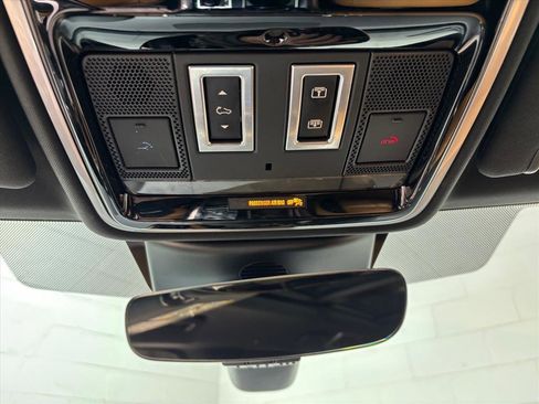 Used 2022 Land Rover Range Rover Sport HSE Dynamic image 12