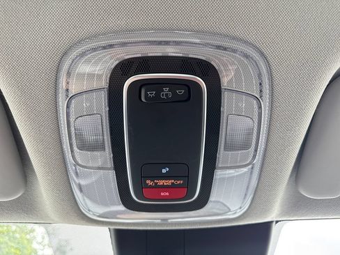 Certified 2024 Hyundai Elantra SEL FWD image 31