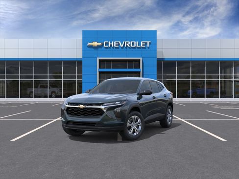 New 2026 Chevrolet Trax LS w/ Driver Confidence Package FWD image 8