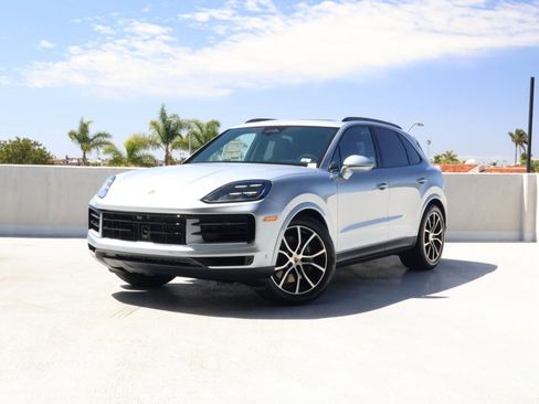 New 2026 Porsche Cayenne AWD/4WD image 1