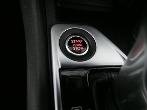 Used 2024 Nissan Sentra SV FWD image 30