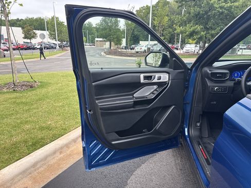 Used 2021 Ford Explorer ST w/ Equipment Group 401A AWD/4WD image 13