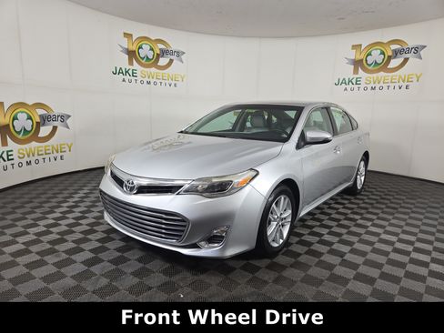 Used 2013 Toyota Avalon XLE FWD image 3