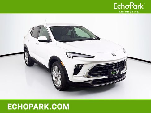 Used 2025 Buick Encore GX Preferred FWD image 1