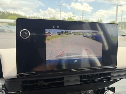 Used 2024 Honda Prologue Touring image 25