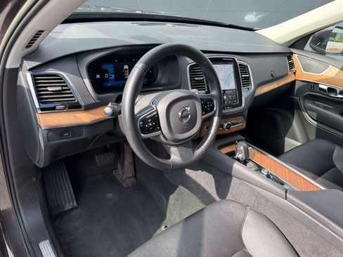 Certified 2023 Volvo XC90 B6 Plus AWD/4WD image 4