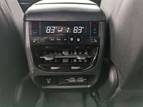 Used 2021 Jeep Grand Cherokee L Summit w/ Advanced Protech Group IV image 33