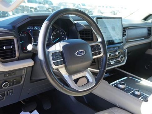 Used 2024 Ford Expedition Max Limited image 20