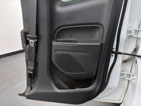 Used 2022 Chevrolet Colorado LT w/ Fleet Safety Package RWD image 20