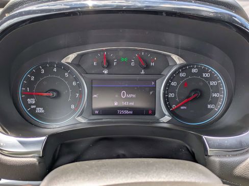 Used 2023 Chevrolet Traverse LT FWD image 27