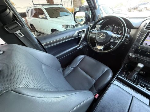 Used 2020 Lexus GX 460 Premium w/ Premium Package AWD/4WD image 41