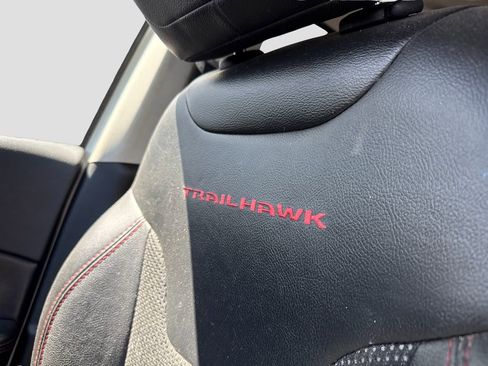 Used 2021 Jeep Compass Trailhawk AWD/4WD image 9