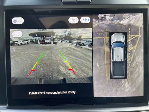 New 2026 Ford F350 Lariat w/ Black Appearance Package image 8