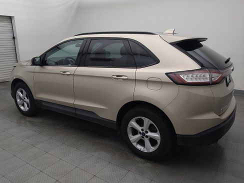 Used 2017 Ford Edge SE FWD image 3