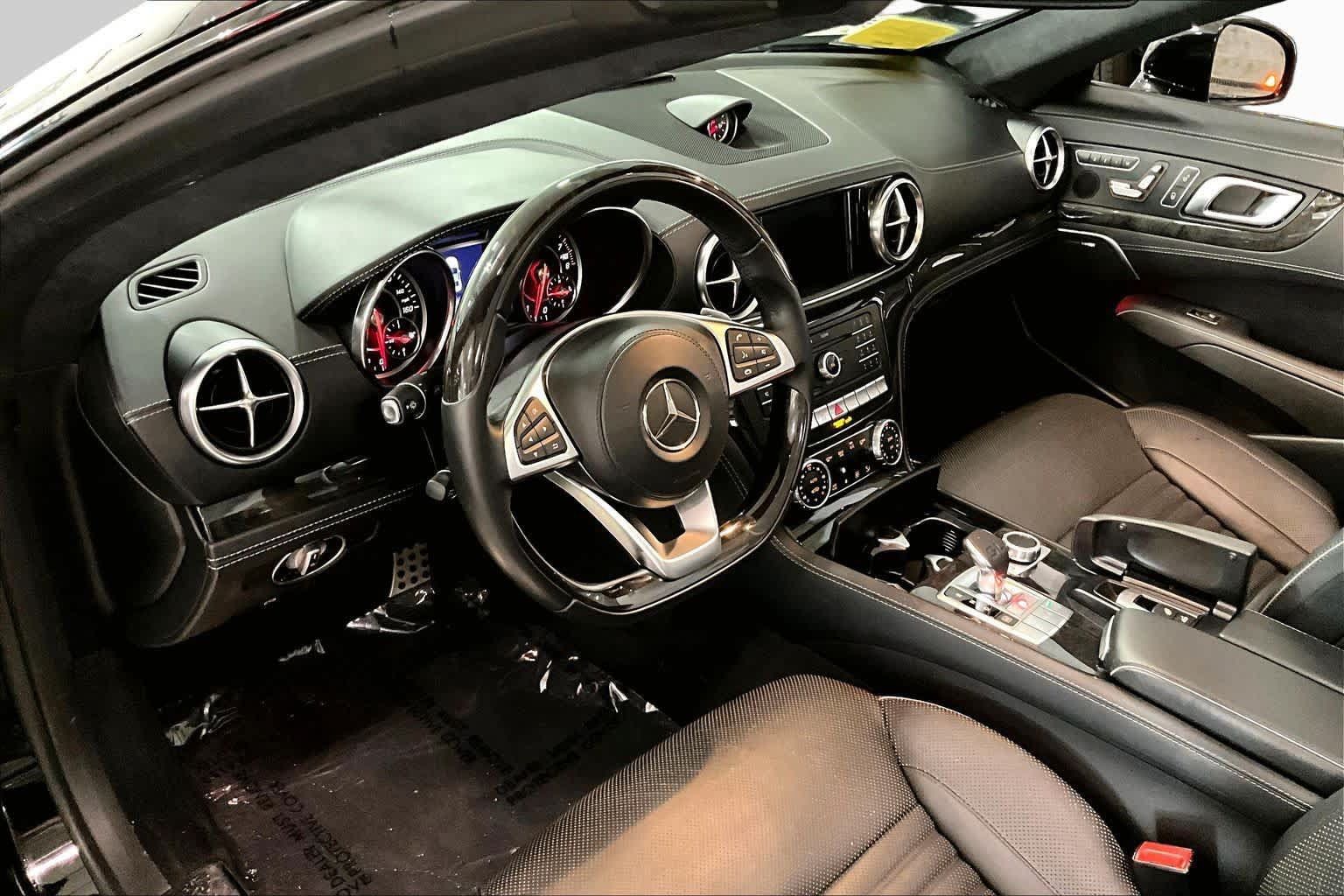 Used 2018 Mercedes-Benz SL 550 image 17