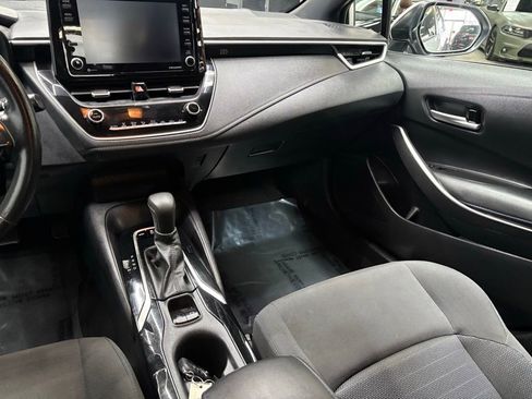 Used 2022 Toyota Corolla SE FWD image 32