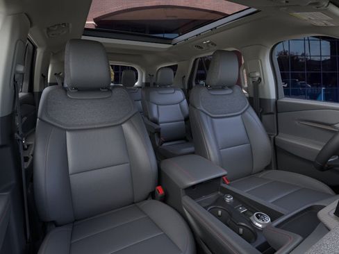 New 2026 Ford Explorer Active w/ Active Comfort Package AWD/4WD image 10