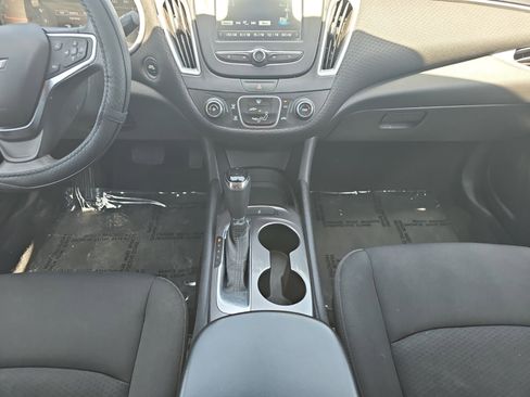 Used 2018 Chevrolet Malibu LS FWD image 15