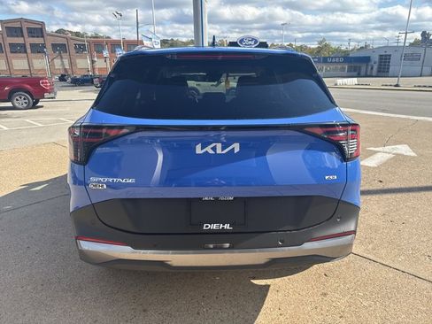 New 2026 Kia Sportage EX w/ EX Panorama Roof Package image 6