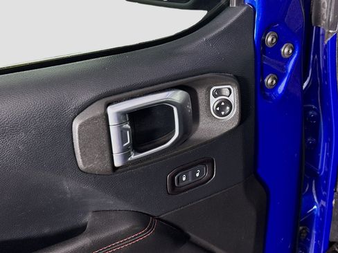 Used 2018 Jeep Wrangler Unlimited Rubicon image 24