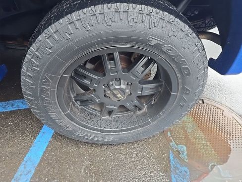 Used 2017 Ford F150 XLT w/ Equipment Group 302A Luxury image 9