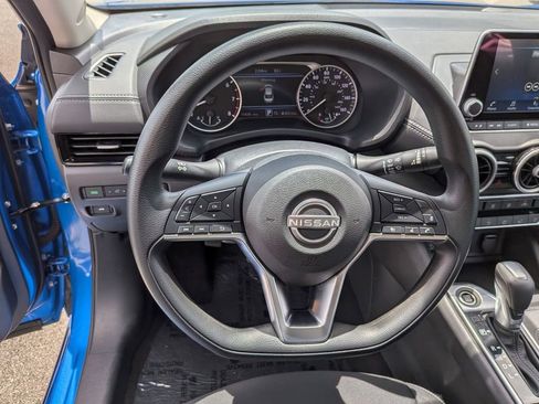 Used 2025 Nissan Sentra SV FWD image 21