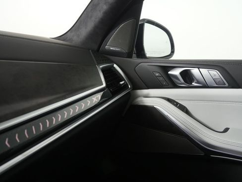 New 2026 BMW X7 xDrive40i w/ M Sport Package AWD/4WD image 29