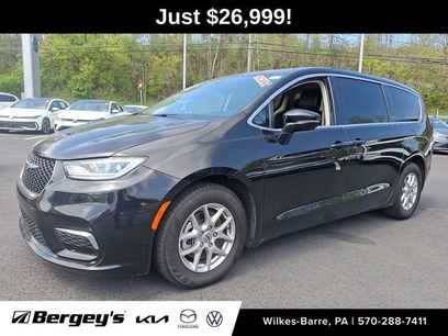 Used 2024 Chrysler Pacifica Touring-L