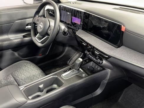 New 2026 Nissan Kicks SV w/ SV Premium Package AWD/4WD image 12