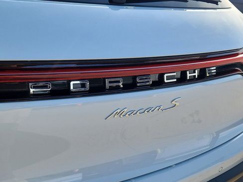 New 2026 Porsche Macan S image 25