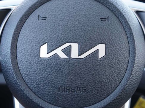 Certified 2026 Kia Seltos LX FWD image 13
