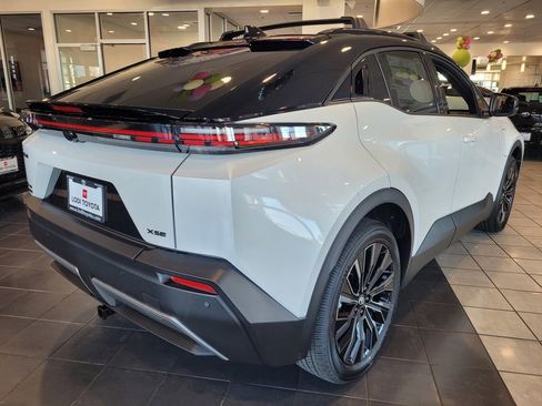 New 2026 Toyota C-HR AWD/4WD image 5