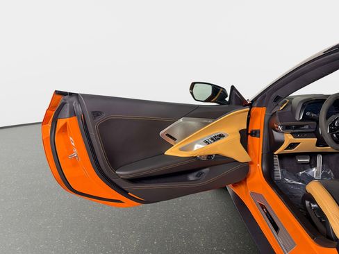 Used 2023 Chevrolet Corvette Stingray Premium Conv w/ Battery Protection Package RWD image 29