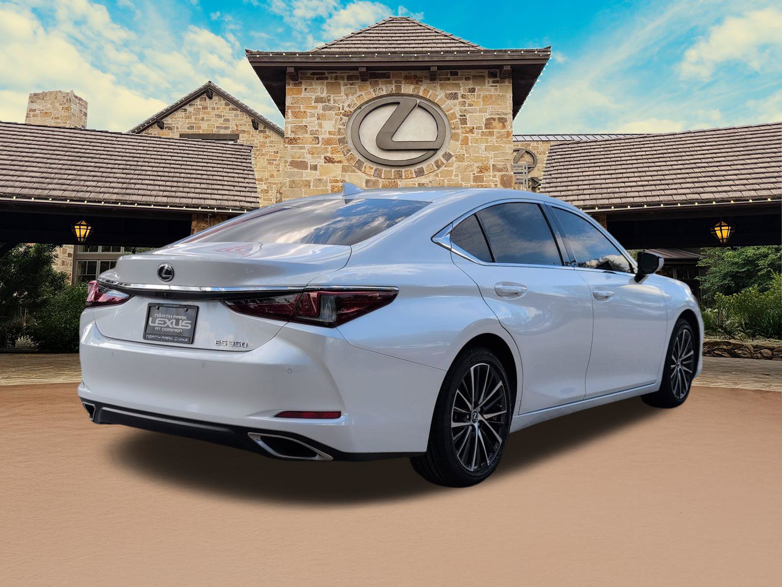 Certified 2024 Lexus ES 350 w/ Premium Package FWD image 2